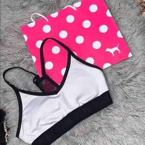Victoria’s Secret pink sports bra 🎀